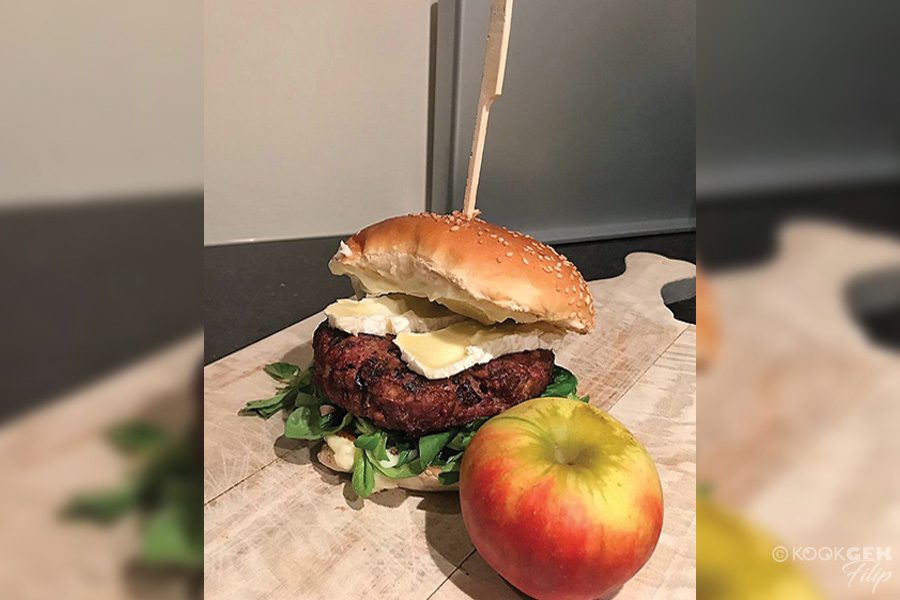 Burger camembert en appel - Kookgek Filip Recepten en BBQ Shop