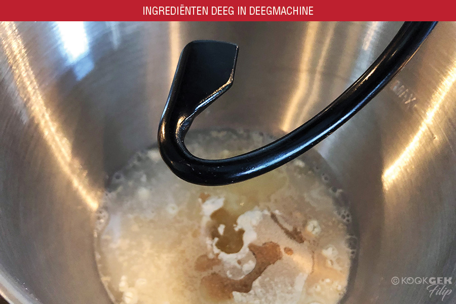 5_ingredienten_deeg_in_deegmachine